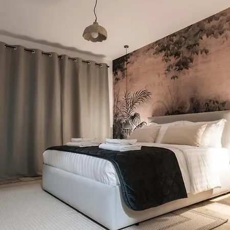 Helen * Μοσχόπολη