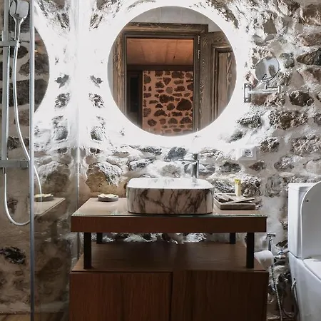 Lodge Helen Μοσχόπολη